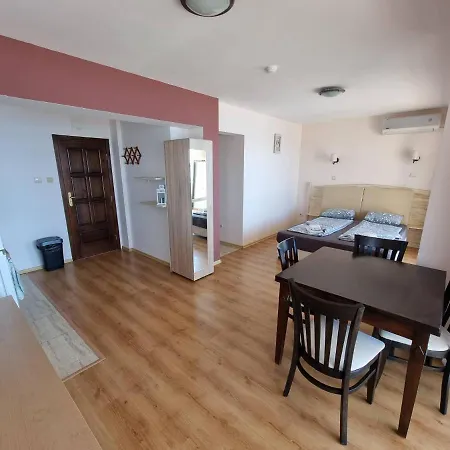 Bright With Big Terrace And Sea View Appartamento